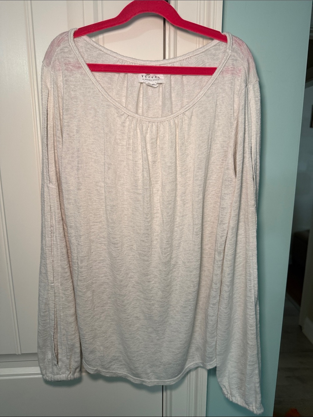 Velvet by Graham & Spencer Cream Scoop Neck Long Sleeve Top